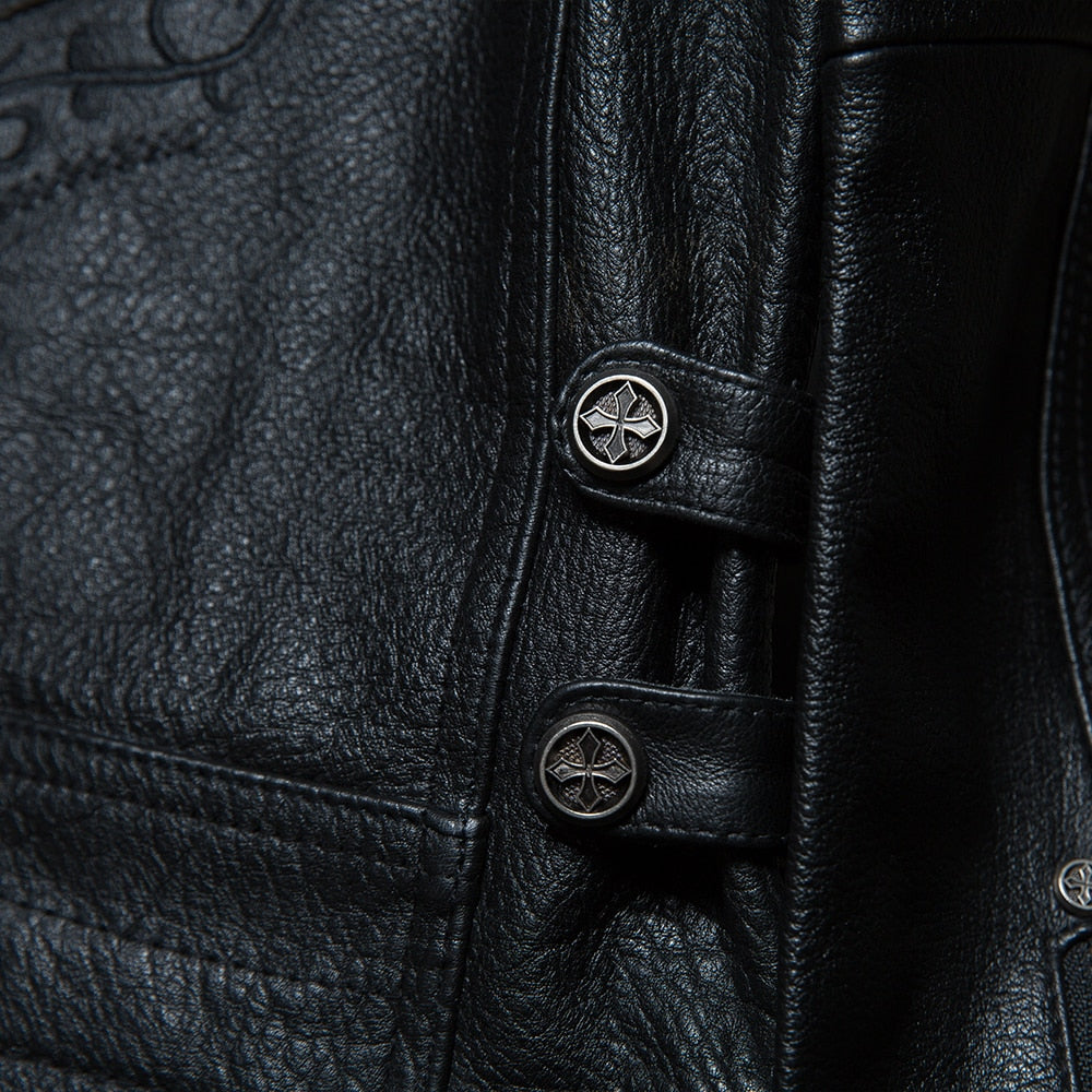 Chaqueta de cuero motoquera bordada