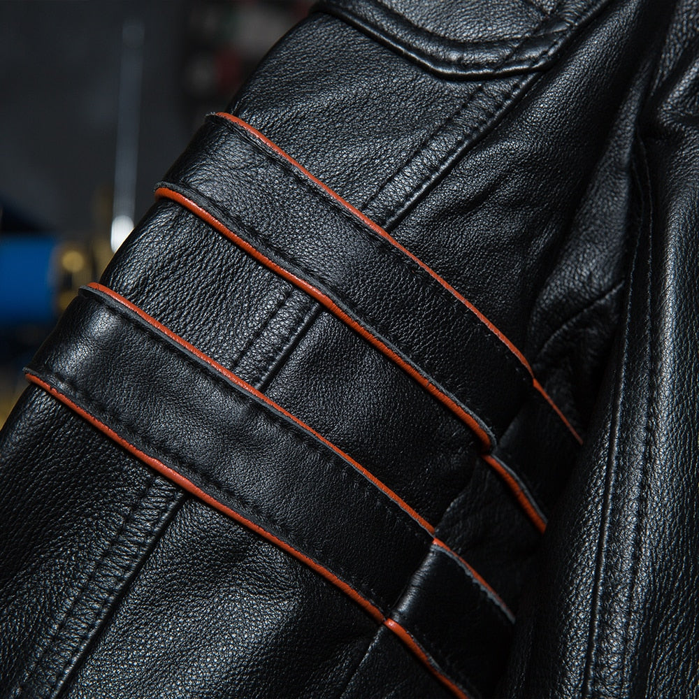 Chaqueta de cuero motoquera bordada